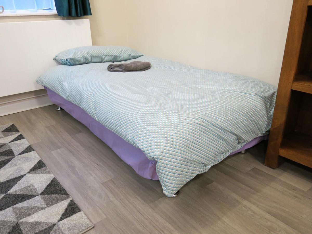 3 Bedroom Home With Welcome Breakfast Near Beaches رامْسْغيت المظهر الخارجي الصورة